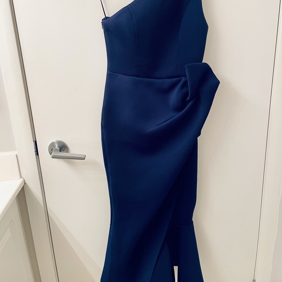 ASOS DESIGN one shoulder tuck midi dress - Picture 6 of 6